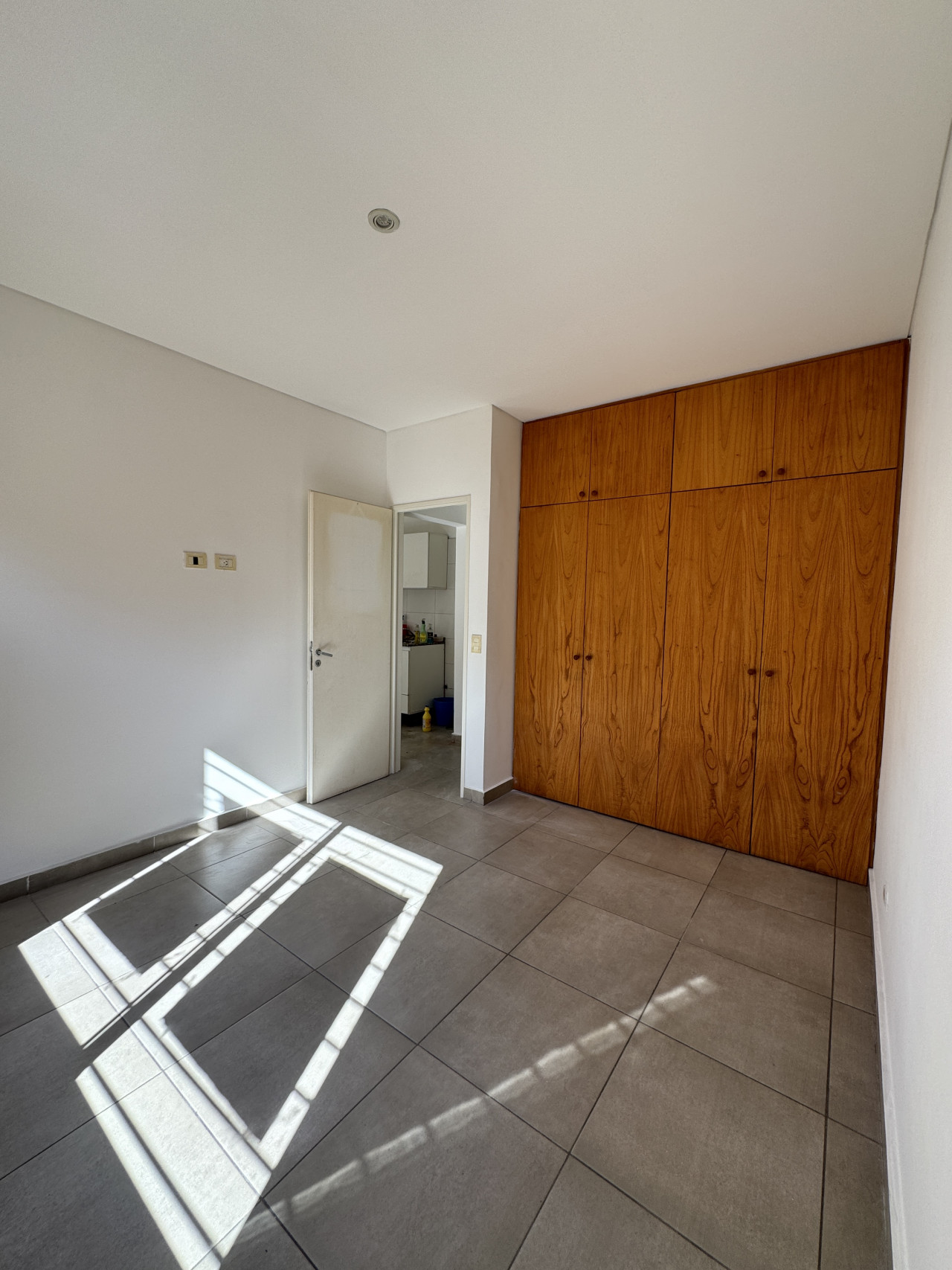 dormitorio con placard